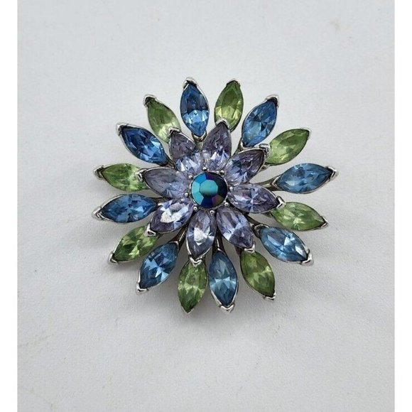 Trifari Jewelry - STUNNING VTG Signed Crown Trifari Layered Rhinestone Marquise Flower Brooch Pin